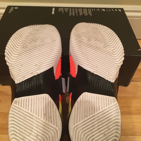 Lebron Soldier 12 SFG - Picture 5 of 9